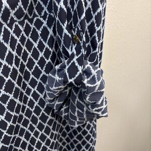 Michaels Navy and White Diamond Pattern Top